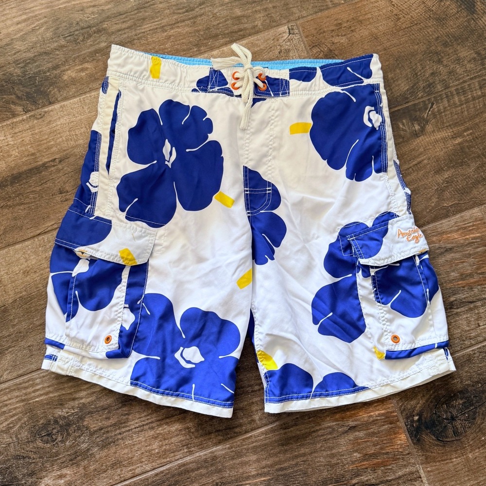 American Eagle‎ Y2K Mens Hibiscus Floral 10" Cargo Board Shorts,Blue White, M